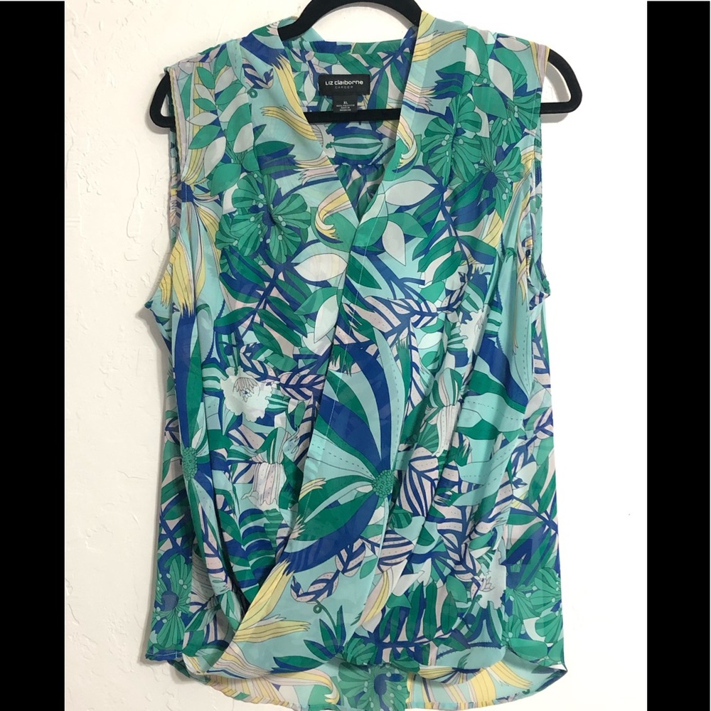Gorgeous Liz Claiborne Sleeveless Blouse